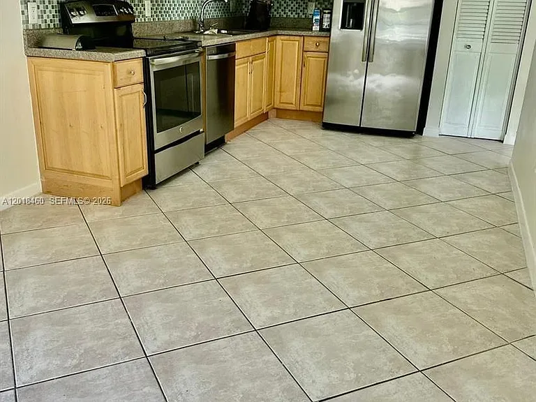 14530 SW 142nd Court Cir — Photo 5