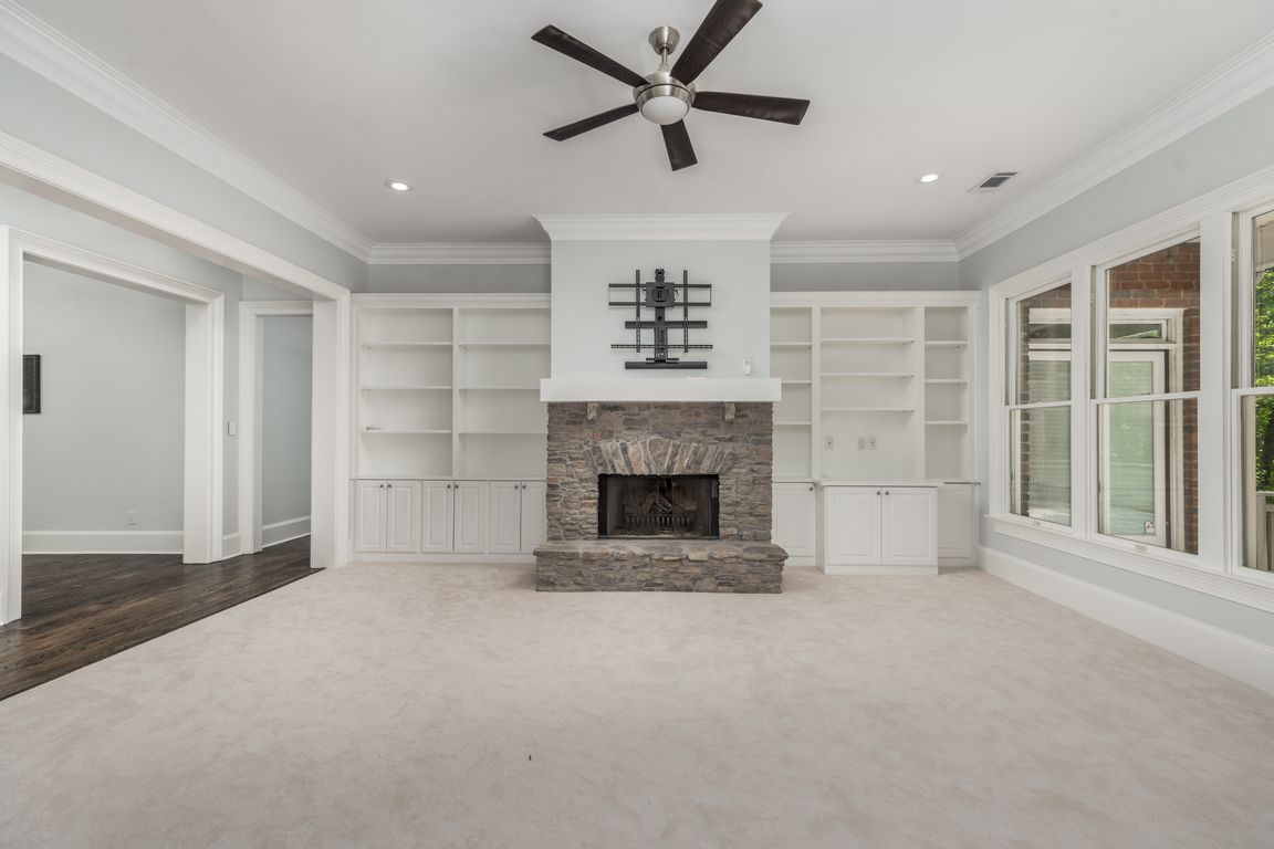 next background image