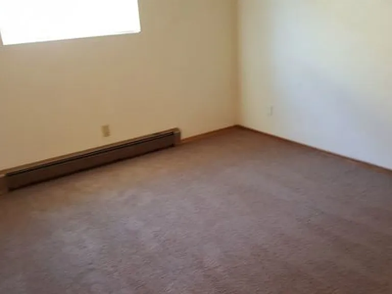 10110 N Colfax Rd #2 — Photo 6