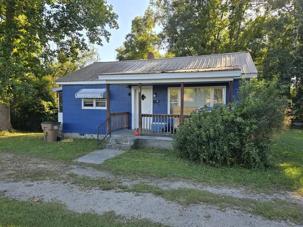 72 McQueen St, Johnston, SC 29832