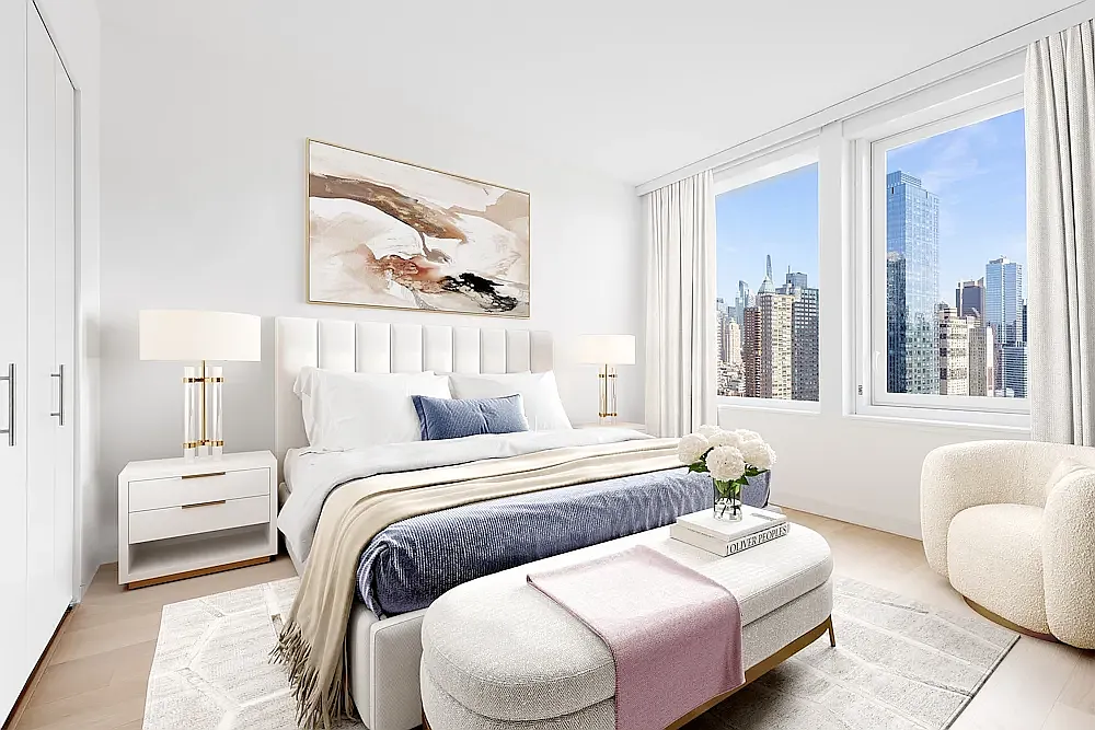 555 West 38th Street — Photo 1