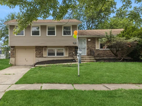 3421 Birchwood Dr, Hazel Crest, IL 60429