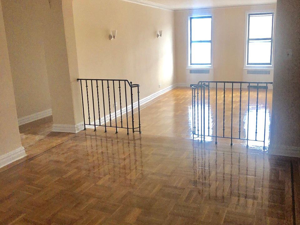 1st image of 33 Loudoun St APT 4F