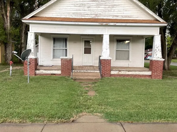 221 N Main St, Argonia, KS 67004