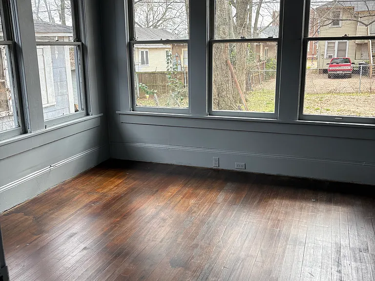 539 Kirby Pl — Photo 6
