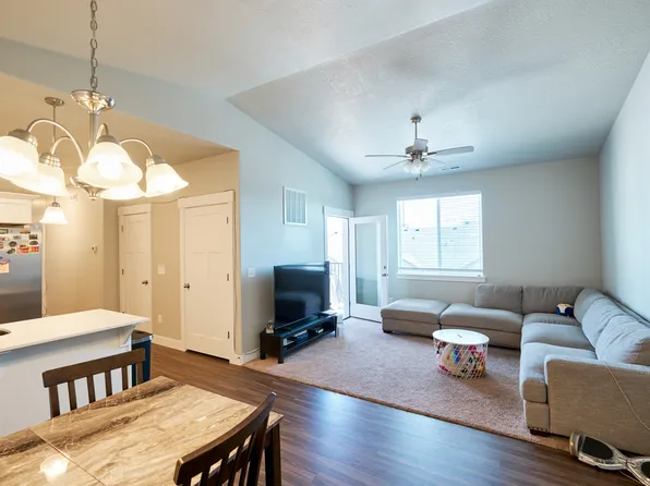 13686 S Story Ln #A303, Riverton, UT 84096