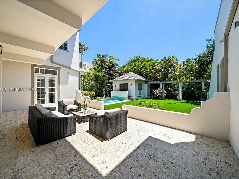 7745 SW 54th Ave — Photo 10