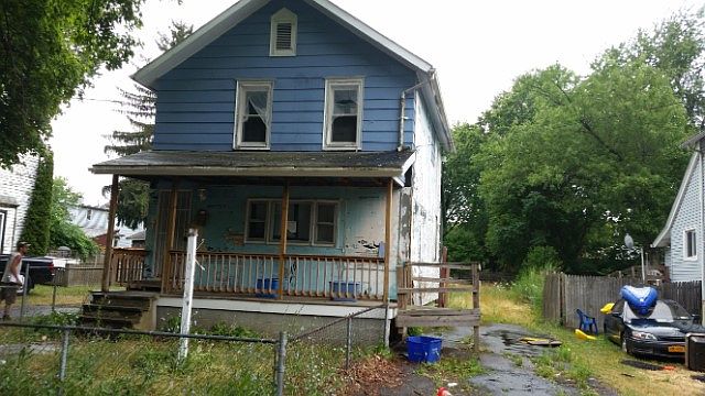 1st image of 1003 Pratt St