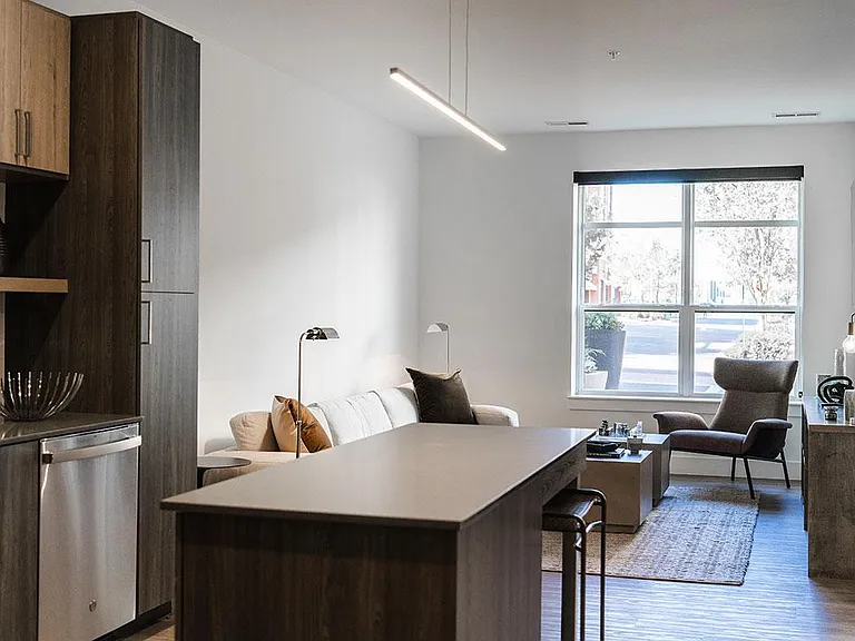 BLVD Gramercy East — Photo 11