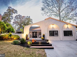 4 Tiros Ave, Sewell, NJ 08080