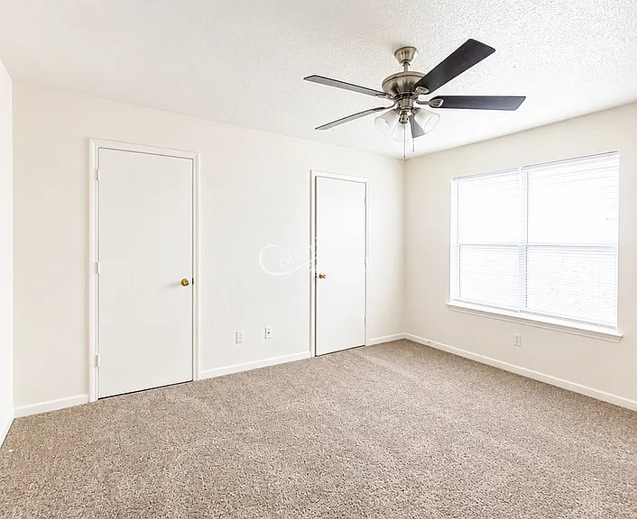 2806 Leroy Cir #B — Photo 10