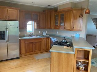 122 E 5th St, Duluth, MN 55805