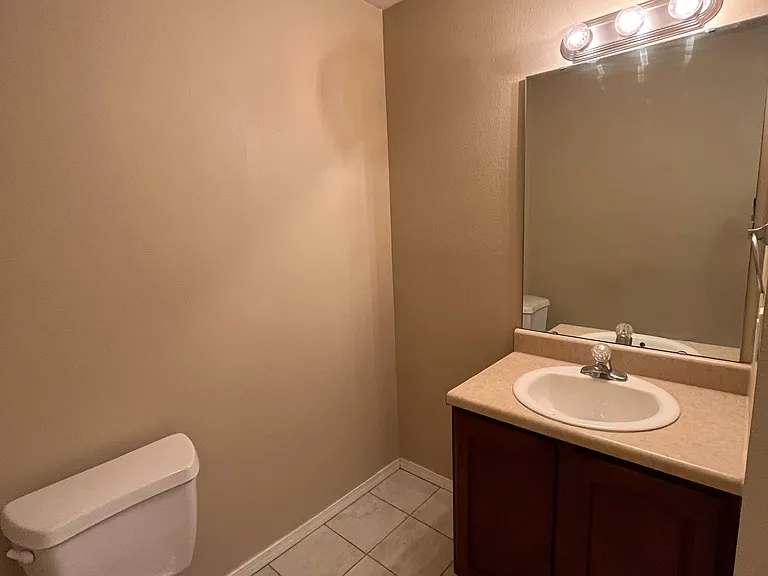 Clifton Height Apartments — Photo 23