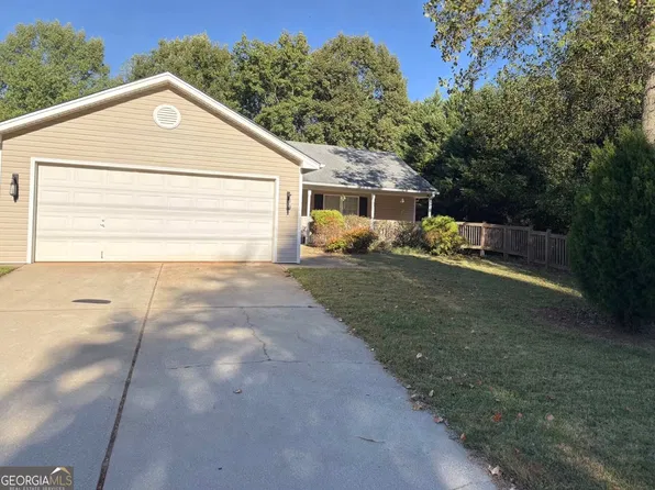 201 Wood Springs Ln, Mount Airy, GA 30563