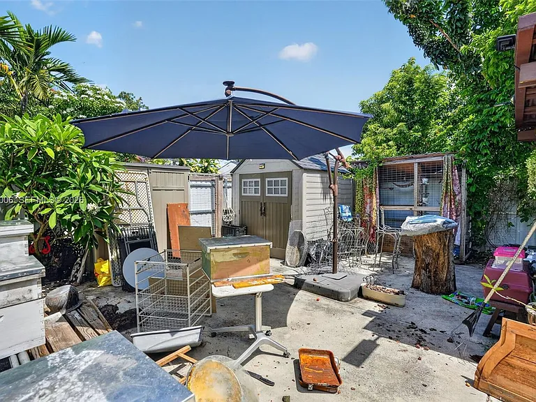 14102 SW 167th Ter — Photo 30