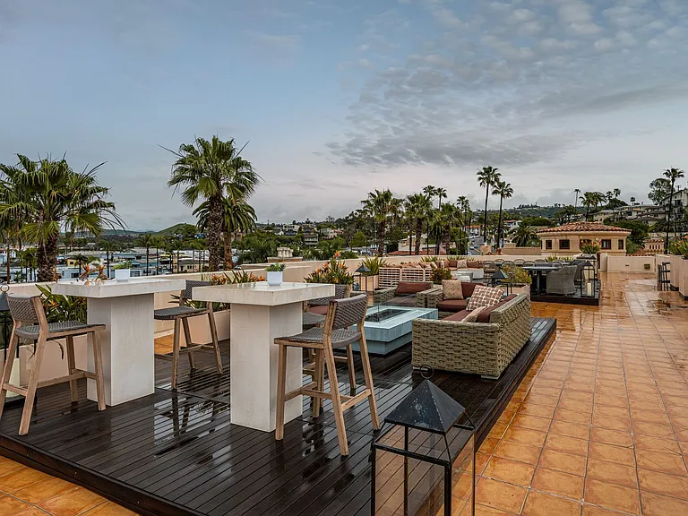 1520 El Camino Real #10 — Photo 43