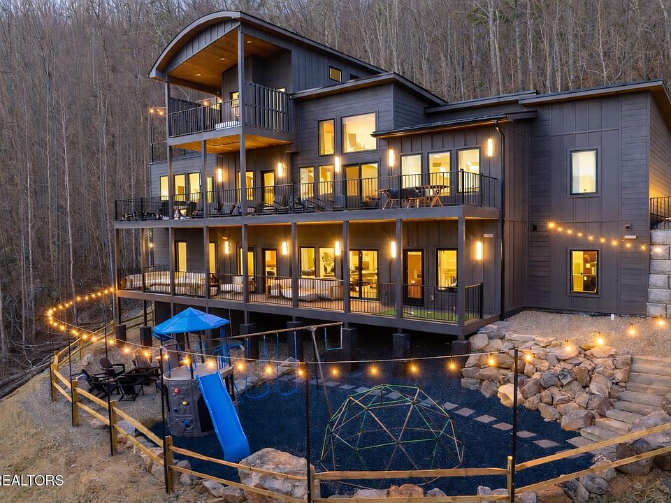 1st image of 2349 Bluff Mountain Rd