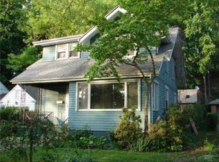 1156 Hillcrest Rd, South Bend, IN 46617