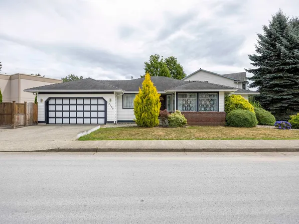 12170 Bonson Rd, Pitt Meadows, BC V3Y 2L4