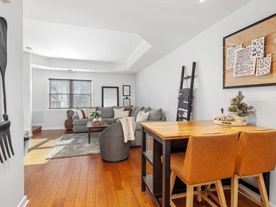 26 School St APT 208, Hull, MA, 02045