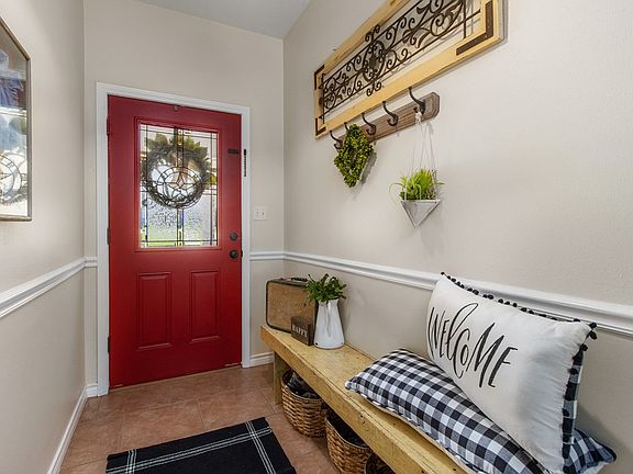 3rd image of 1507 Juniper Ln