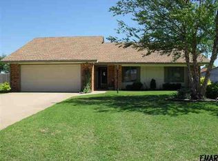 4211 Unruh Dr, Enid, OK 73703