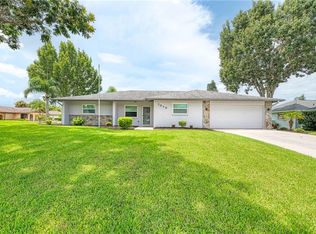 1379 Roosevelt Dr, Venice, FL 34293