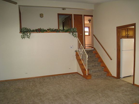 4th image of 1843 Lee St