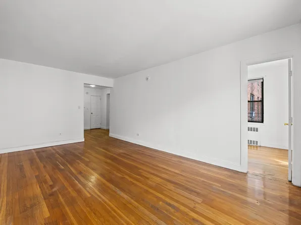 150-20 71st Avenue image 6 of 22