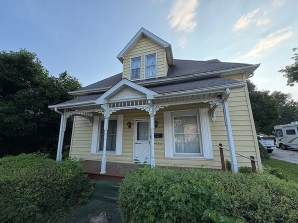 306 S Main St, Georgetown, IL 61846