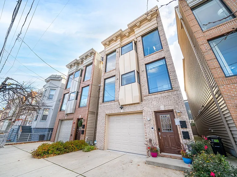 29 Ravine Ave #2 — Photo 26