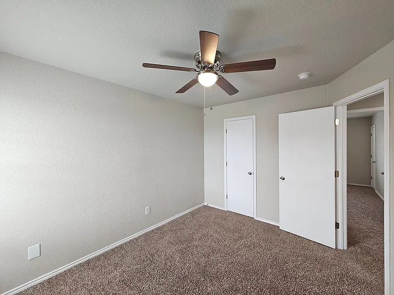 4005 Nadine Dr #D — Photo 15