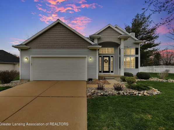1225 Lavalle Ct, Saint Johns, MI 48879