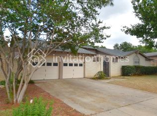 436 Circleview Dr S, Hurst, TX 76054