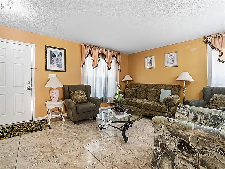 4547 Ashtubula Ct — Photo 4