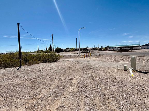 3rd image of 1003 Rock Canyon Rd