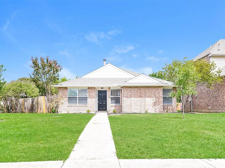 1708 Beau Ct — Photo 17