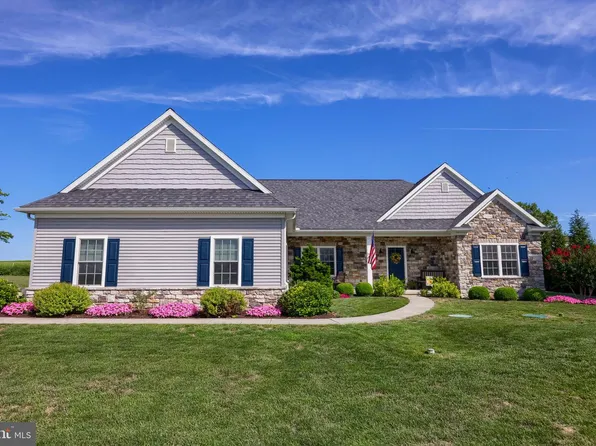 267 Prospect Rd, Mount Joy, PA 17552