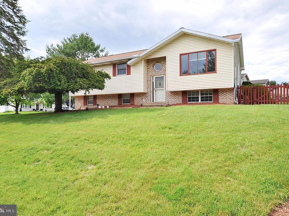 1st image of 109 Berwick Dr