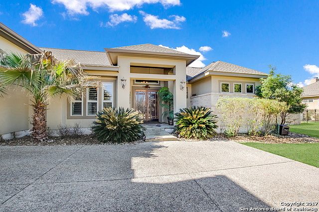 1st image of 29815 Fairway Vista Dr