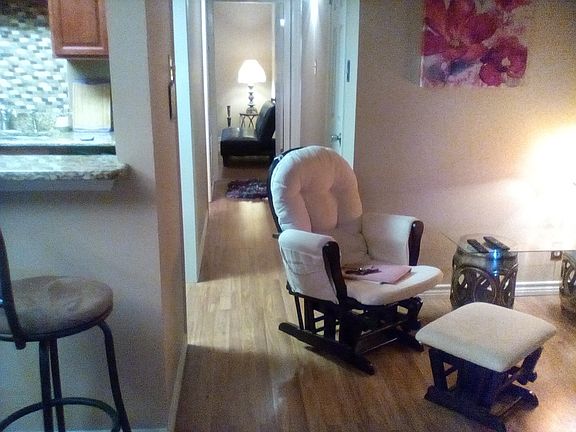 Dining Room and Breakfast Bar
