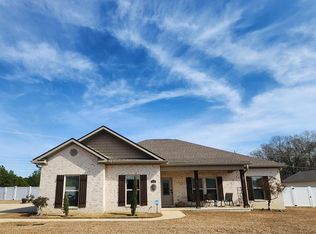 104 Folsom Rd, Dothan, AL 36301