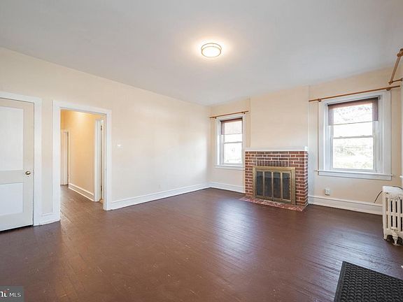 3rd image of 5836 Henry Ave Floor 1