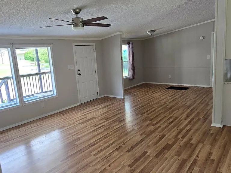 112 Northgate Rd — Photo 6