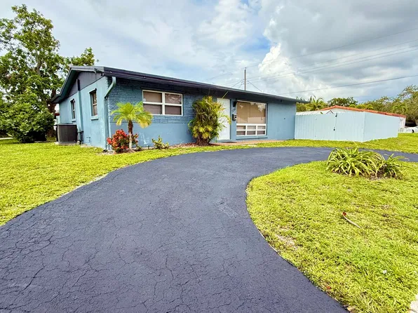2240 N 57th Way #1, Hollywood, FL 33021