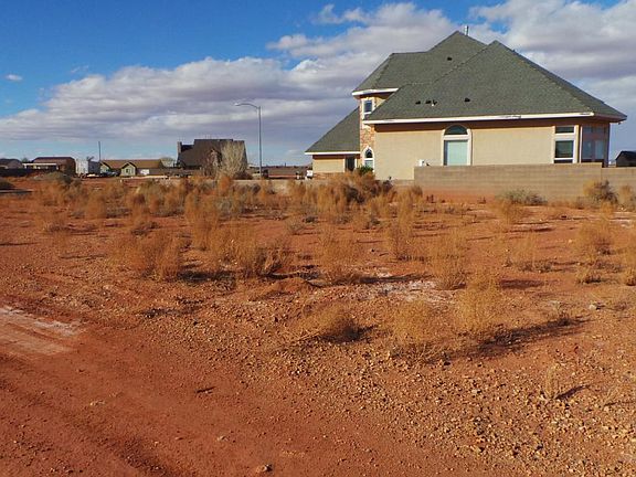3rd image of 1849 Round House Dr