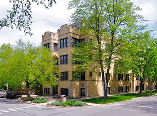 1038 Randolph St APT 2, Oak Park, IL 60302