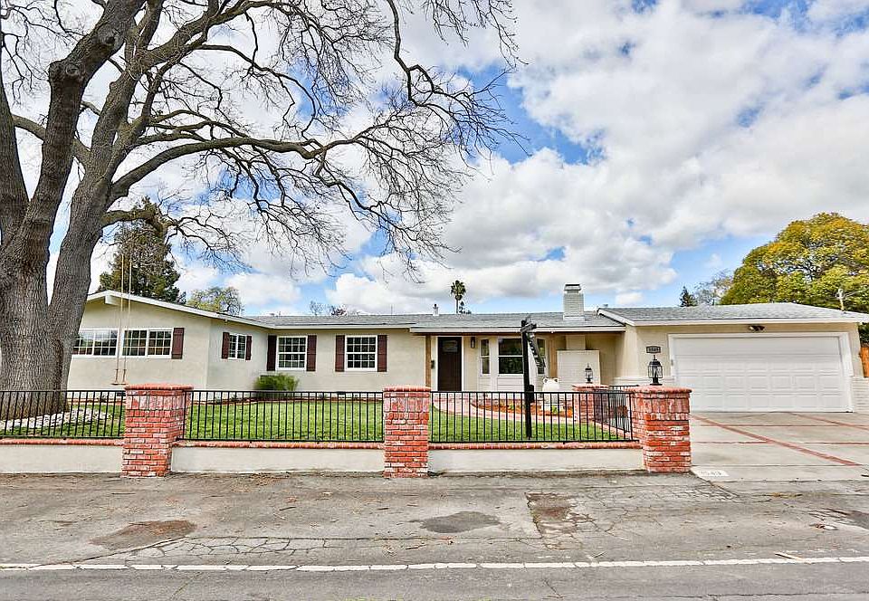 2nd image of 1549 Claycord Ave