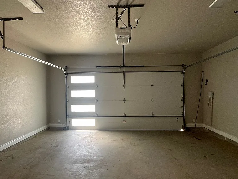4815 Viewcrest Rd — Photo 39