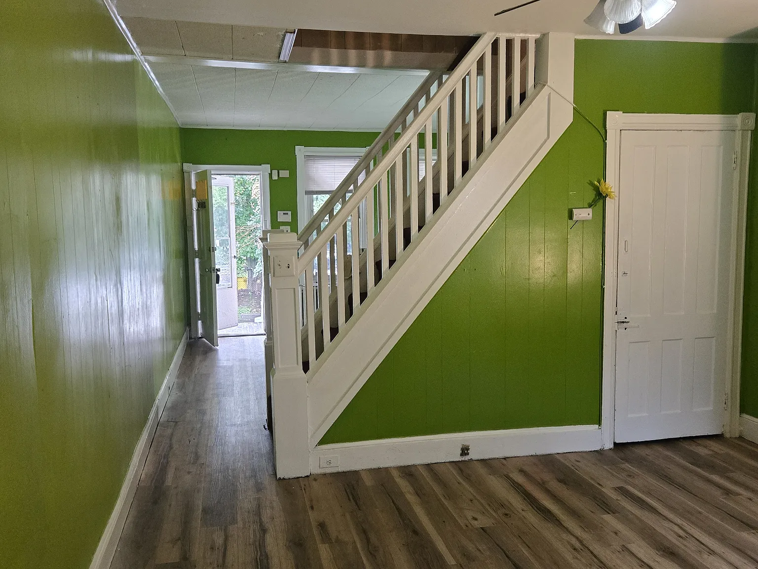 2 bed, 844 sqft, $1,650 — Photo 3